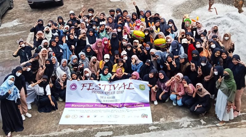 Festival Produk Kreatif OTKP 2022 SMK Al Muhtadin Kota Bekasi