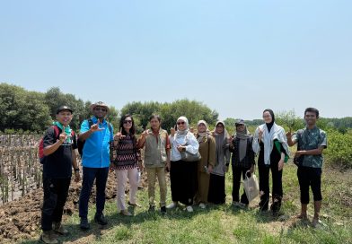 Titik Terang Kolaborasi Tanam Pohon Dua Negara